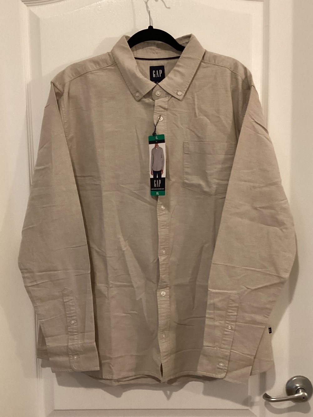 GAP Men’s Light Beige Button-Down Oxford Shirt